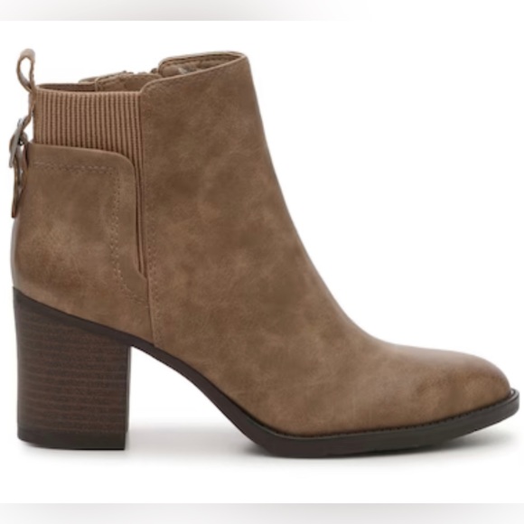 NIB BareTraps Rhoslyn Bootie, Size 11M - Picture 4 of 5